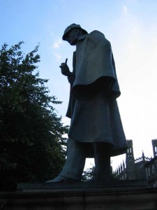 Sherlock Holmes Statue - Picardy Place