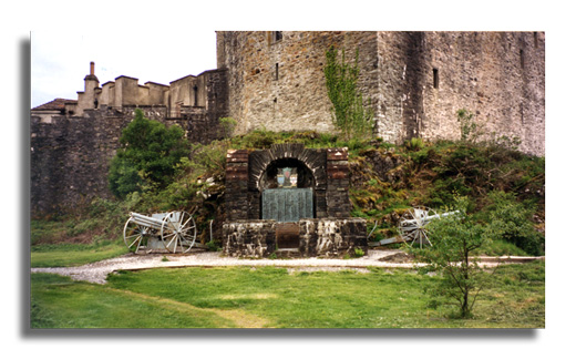 Eilean Donan Castle - Scotland - John McCrae Memorial