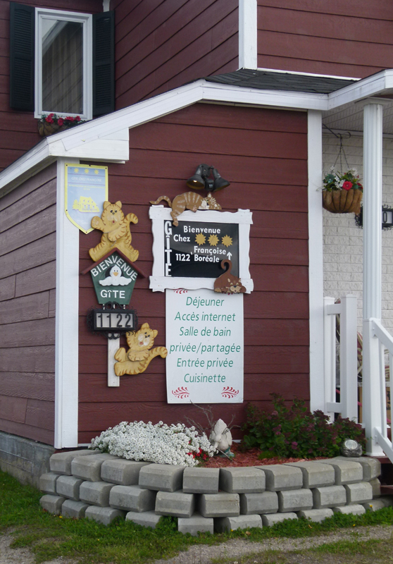 Gîte 'Chez Françoise' Havre-Saint-Pierre Côte-Nord Quebec PQ Scotiana 2010 