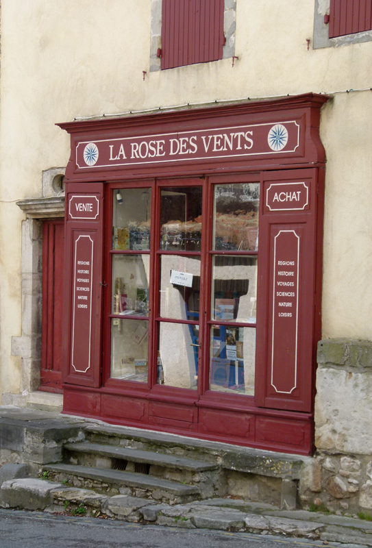 France, Languedoc-Roussillon, Aude, Montolieu - bookshop La Rose des Vents photo  © 2012 Scotiana 