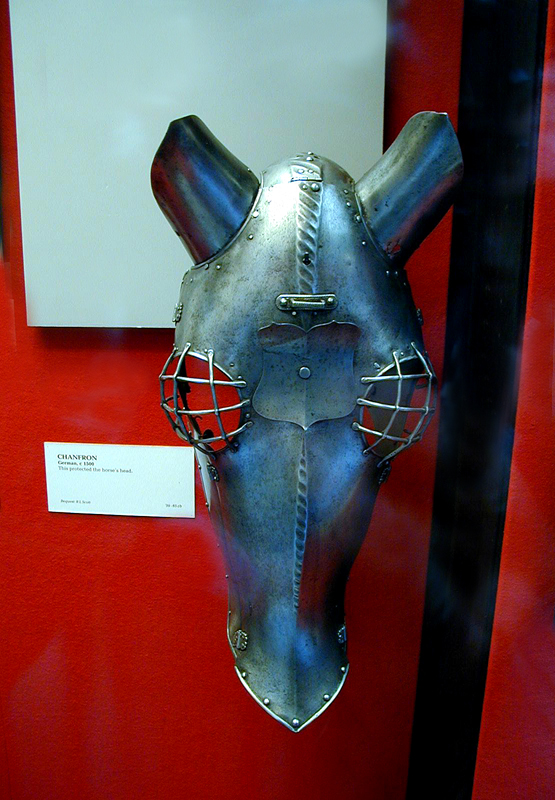 Horse armour r1 Kelvingrove Museum Glasgow  © 2000 Scotiana