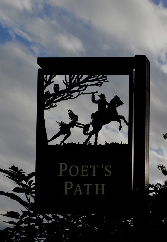 Poet's  Path signpost in Alloway  © 2012 Scotiana