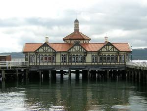 Cowal peninsula Dunoon ferry terminal © 2004 Scotiana