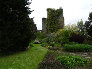 Castle Kennedy from Walled Garden Castle Kennedy © 2015 © 2015 Scotiana