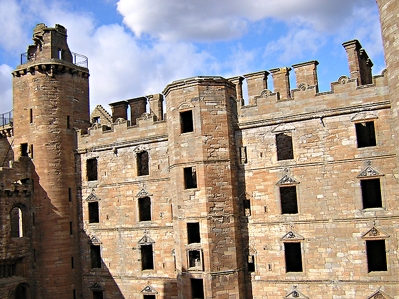 Linlithgow Palace North Range © 2003 Scotiana