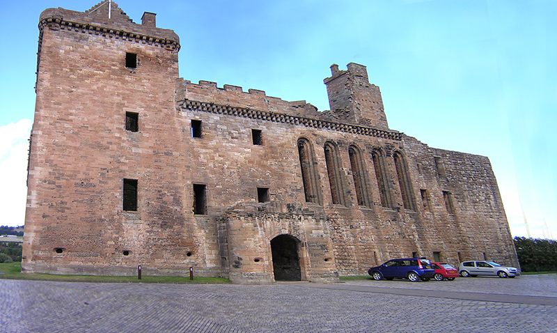 Linlithgow Palace South Range © 2003 Scotiana