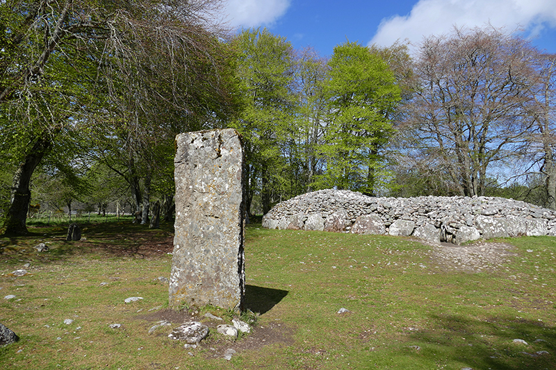 Clava Cairns North East Passage Grave © 2015 Scotiana